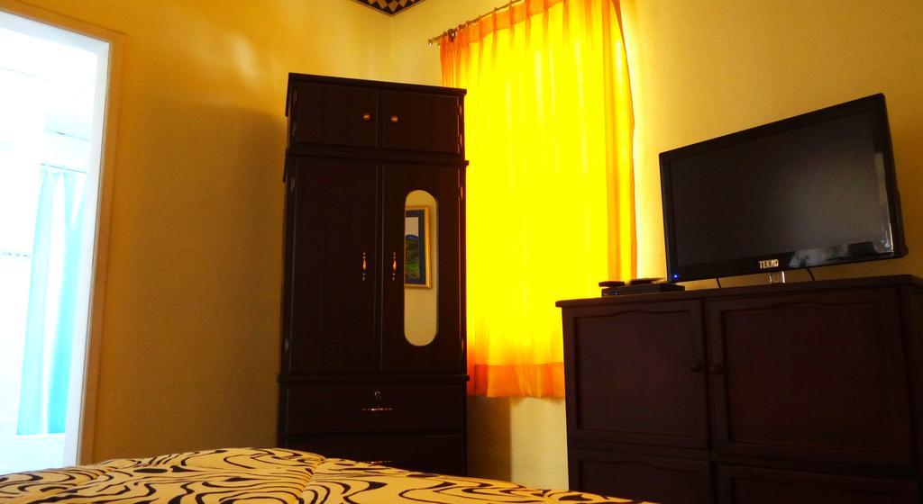 קיטו The Yellow House מראה חיצוני תמונה